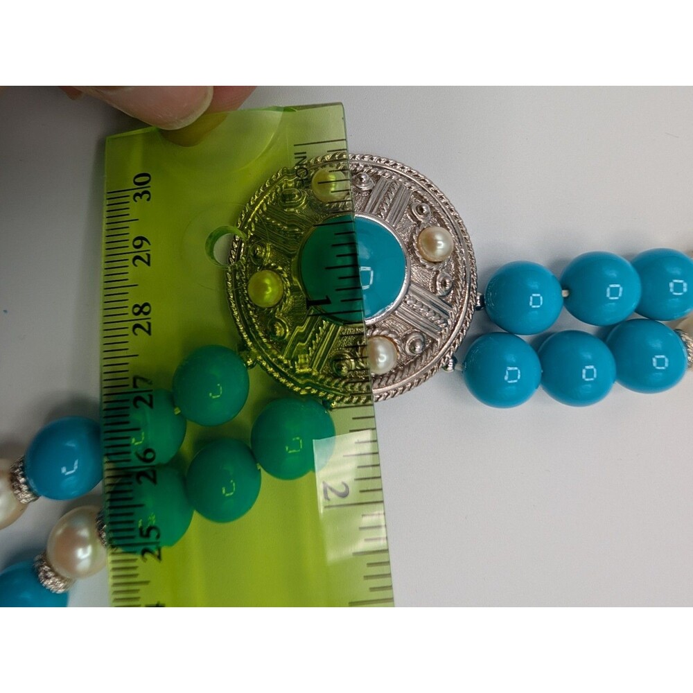 Vintage Necklace 18” Double Strand Beaded Turquoise Lucite Faux Pearl Medallion image 9
